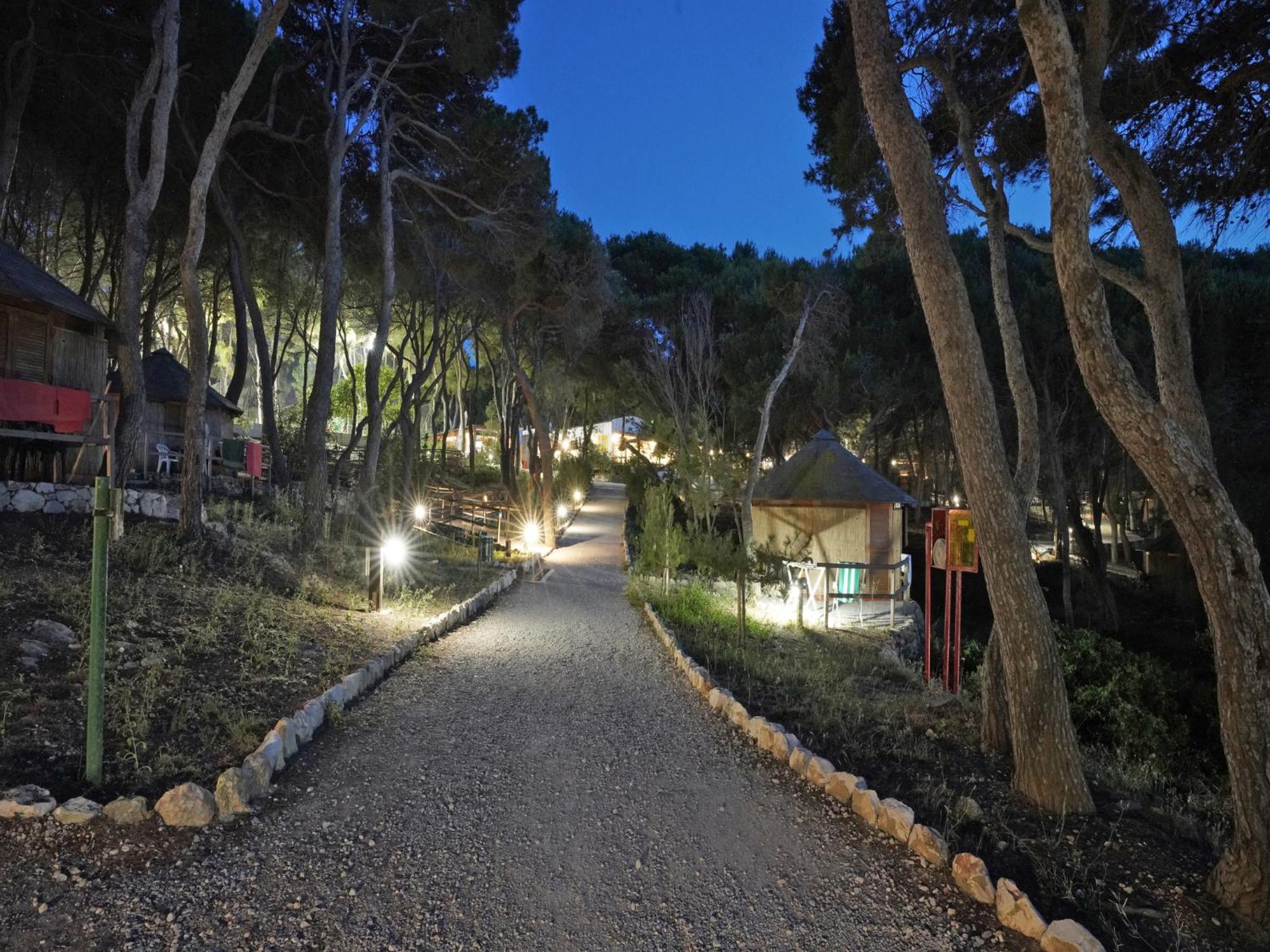 Touring Club Italiano - Isole Tremiti Hotel Сан Домино Екстериор снимка